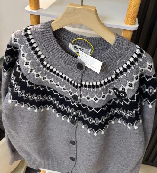 F020549复古氛围感浅灰色费尔岛提花针织开衫 商品图4
