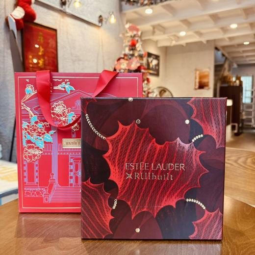 【女神狂欢嗨购】【保税仓直发·全球购】雅诗兰黛马年限定礼盒六件套 内含小棕瓶精华50ml、抗蓝光眼霜15ml、智妍胶原水50mlx2、智妍面霜（清爽）15mlx2 商品图3