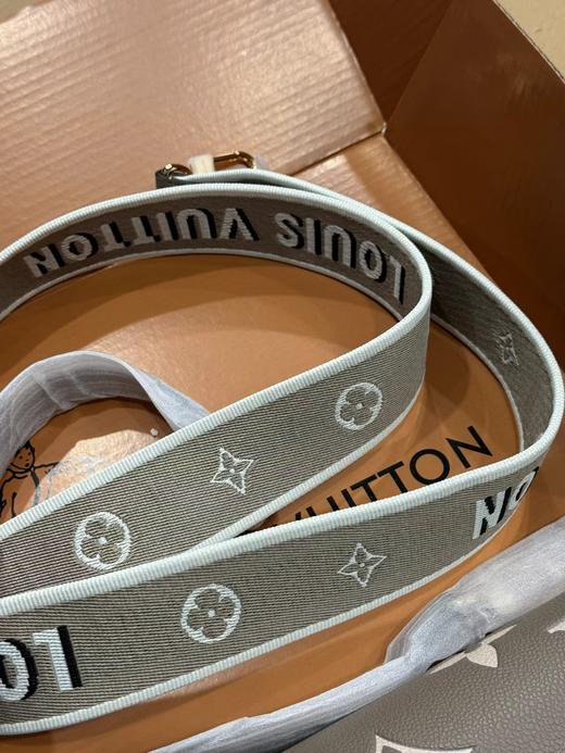 F020501大象灰老花法棍包翻盖休闲腋下斜挎单肩包 商品图8