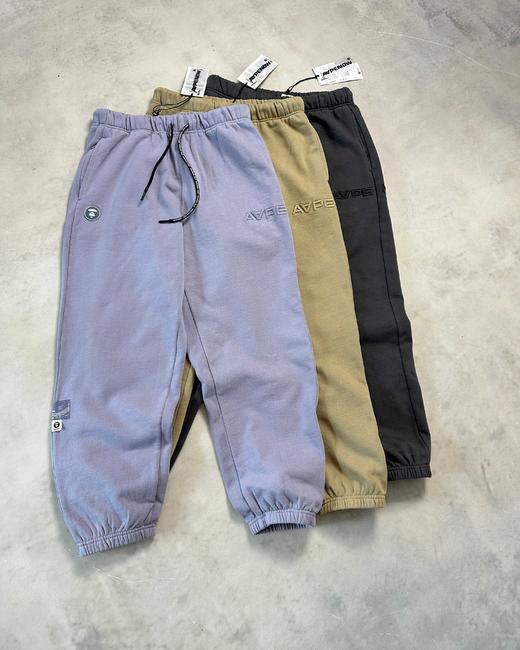 Aape  猿颜徽章宽松束脚休闲裤 商品图0