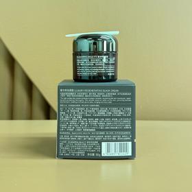 毛戈平黑霜50ml 它的质地是琥珀凝霜型的