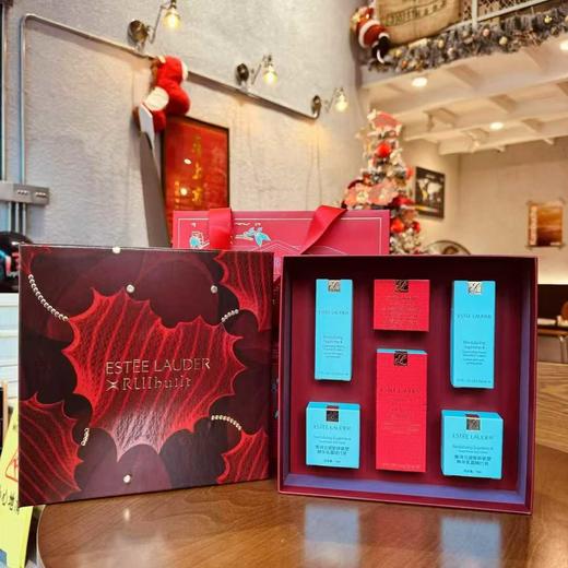 爆款【美丽全开】雅诗兰黛马年限定套装六件套 50ml马年限定特润精华+ 15ml马年限定抗蓝光眼霜 + 50ml智妍胶原水2个+ 15ml智妍面霜（清爽）2个 礼盒礼袋 商品图2