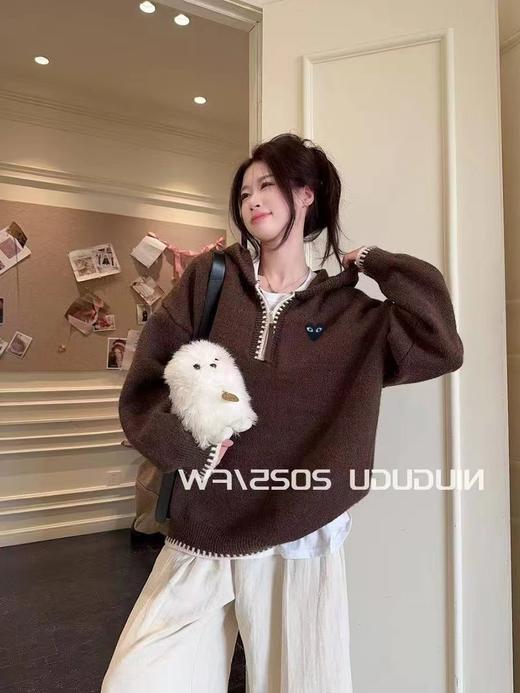 F020546慵懒松弛感咖色连帽半拉链针织衫 商品图2