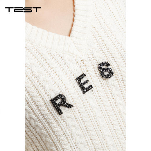 春上新软糯亲肤V领灰白两色绞花毛衣1261028 商品图2