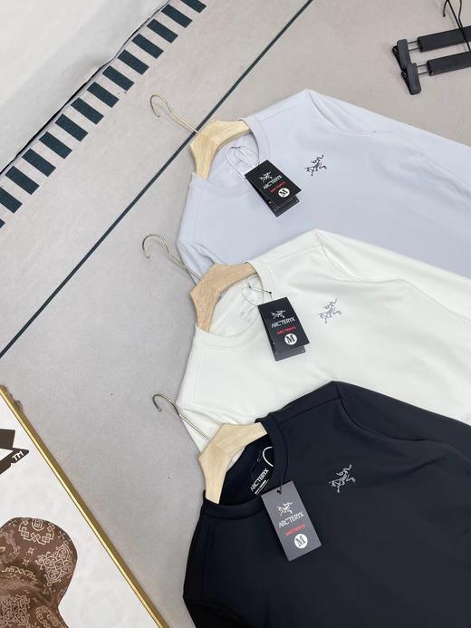 F020505轻薄加绒压胶打底衫时尚舒适长袖圆领打底衫 商品图1