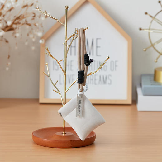  家用衣柜出风口香薰车载清新留香卧室香包 商品图2