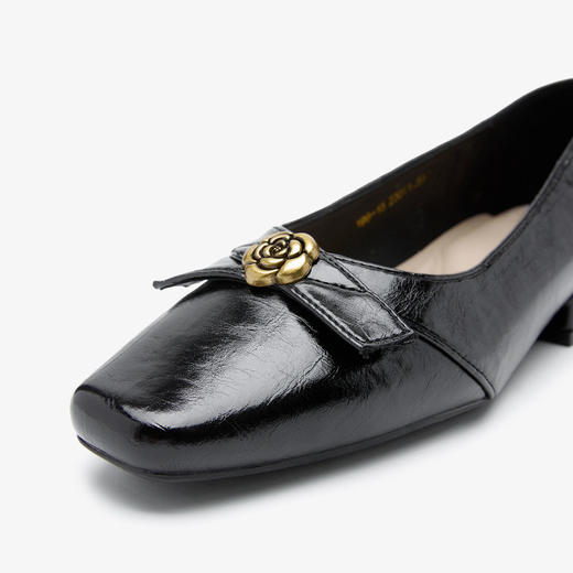 【限时秒杀】西遇浅口单鞋女鞋2026新款春季山茶花方头通勤简约一脚蹬低跟鞋子V0166249 商品图5