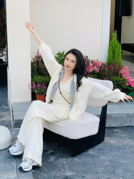 【百图lulu定制】【一套299元】【微风三件套】拼色 夹克 外套 休闲裤 吊带 外套 裤子三件套 商品图6