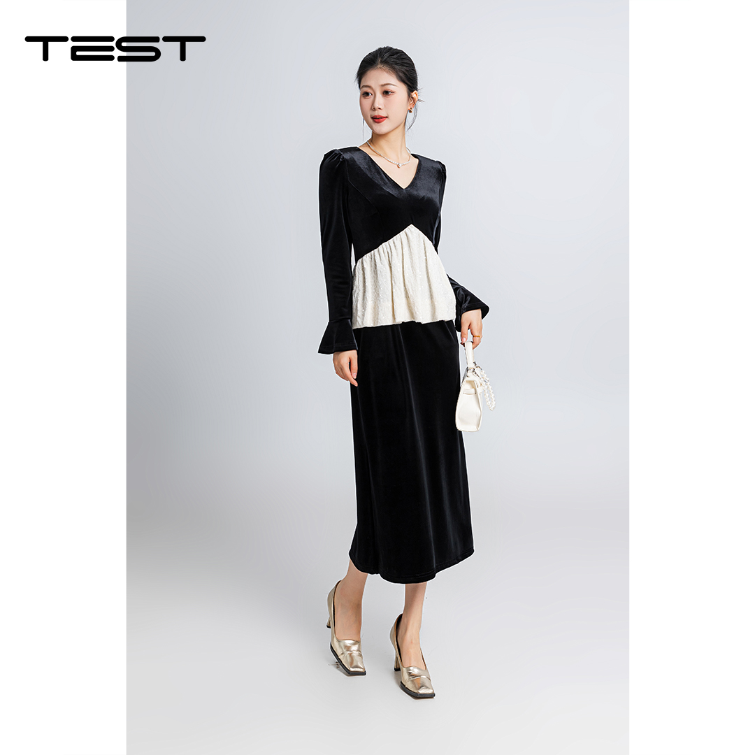 春上新丝绒拼接连衣裙V领收腰显身材气质小黑裙4261001