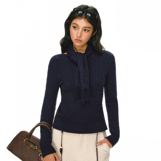 Ariseism 美式复古设计感 藏青色带围巾绞花针织衫女春季新款上衣 商品图1