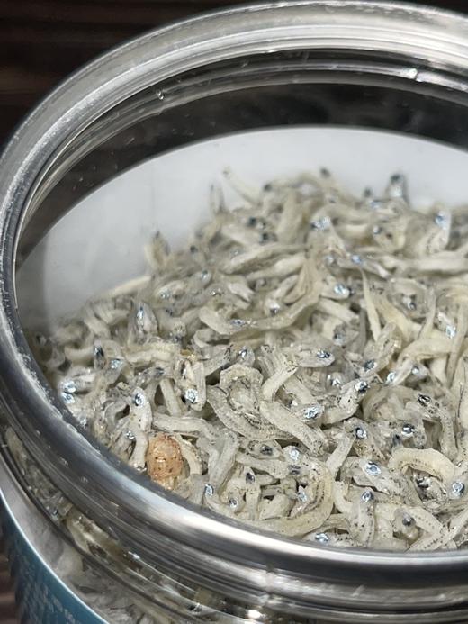 温州本地鲜虾皮和鱼干 自然晾晒不咸不腥 炒菜熬粥提鲜必备干货，老少皆喜爱！ 商品图4