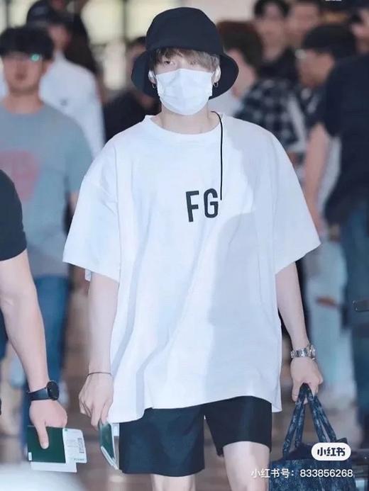 .清仓，绿色sm白色sml付款减库存！男女同款！Fog富贵反光镭射超高克重粗纱短袖 商品图7