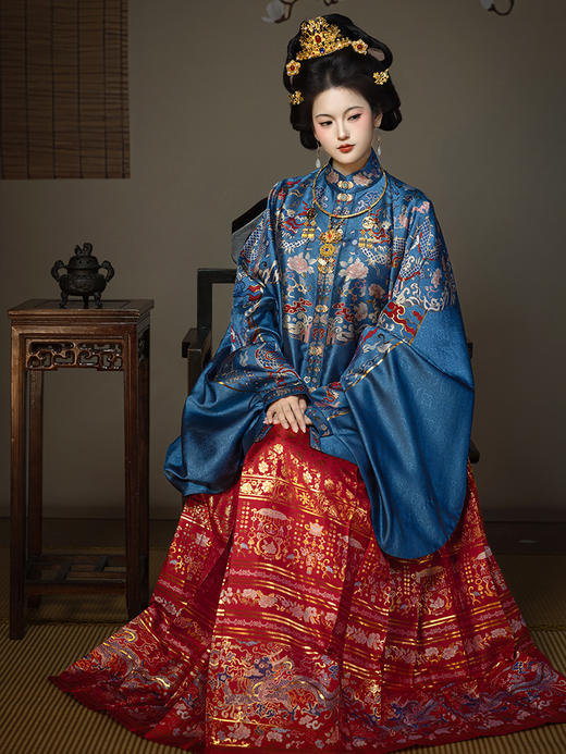 【重回汉唐揽明月】原创竖领对襟袄马面裙套装红色明制汉服女款 商品图3