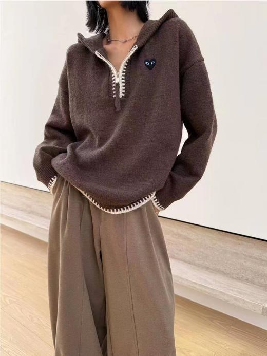 F020546慵懒松弛感咖色连帽半拉链针织衫 商品图5