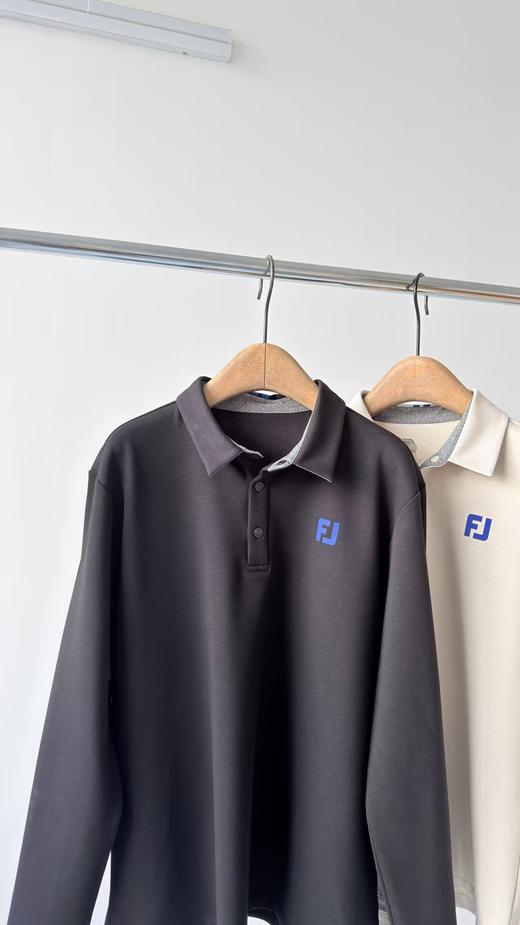 25冬款FJ家原单加绒男款POLO，韩国🇰🇷客供面料，超有质感，里面加绒，有厚度，面料挺括有质感，超级帅气的一款！胸前加后背立体印花撞色LOGO，领子配色设计，扣子有LOGO！推荐必入款！ 商品图2