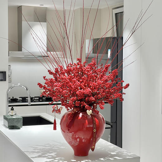 《喜气洋洋》飘花石榴红罐红瑞木冬青瓶插花15支 商品图0