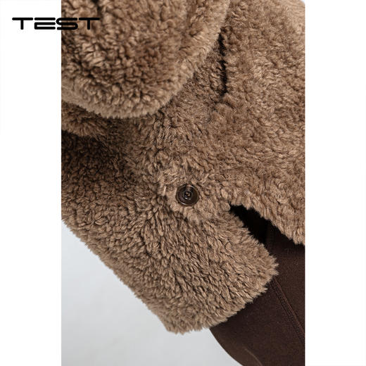 春上新复古咖色女宽松显瘦毛绒外套2261004 商品图3