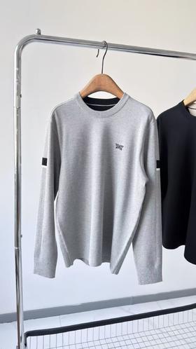 25冬款PX G原单男款毛衣，超级帅气的男款，韩国🇰🇷客供纱线🧶，有质感💕，有弹力超舒服，工艺复杂，撞色设计，超级帅气，质感满满！有一定厚度，单穿或者里面搭配打底穿都好看！