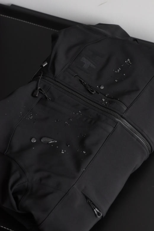 2H OD1N 户外 防水防风夹克软壳加绒冲锋衣 WT969 商品图5