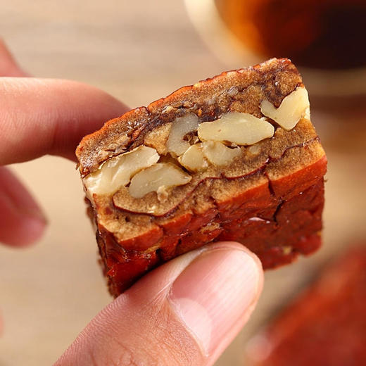 【枣仁核桃派】软糯红枣 酥脆核桃 多层多料 甜蜜满满 买7袋送7袋 商品图4