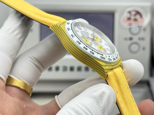 Noob official➕ Factory ROLEX宇宙计时迪通拿系列之碳纤维定制版，腕表不仅佩戴轻便，外表坚硬。且每一只腕表都拥有独一无二的碳纤花纹材质❕❕❕ 商品图8