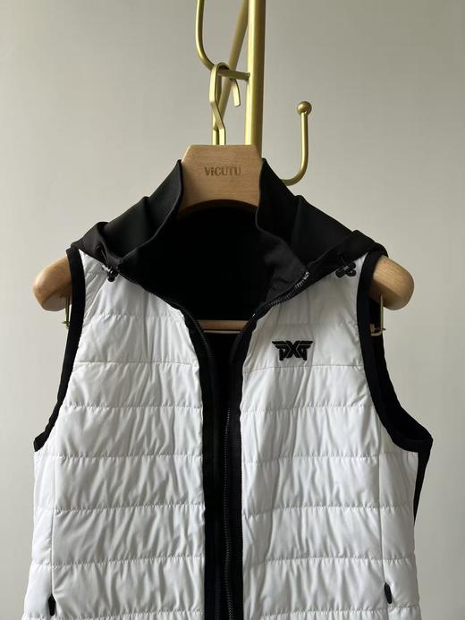 P&XG原单鹅绒马甲，原单货，客供面料！正面鹅绒填充，增强保暖性，背面搭配经纬弹性佳的拉绒经纬面料，丛结构上提高隔热性，同时更大限度的提高活动量！强烈推荐款！ 商品图2