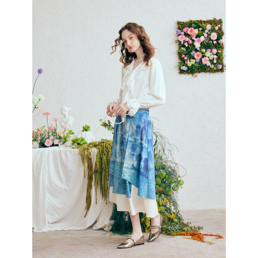 两三事 海风絮语 2026春季新款小清新印花双层裙摆系带a字半身裙 商品图3