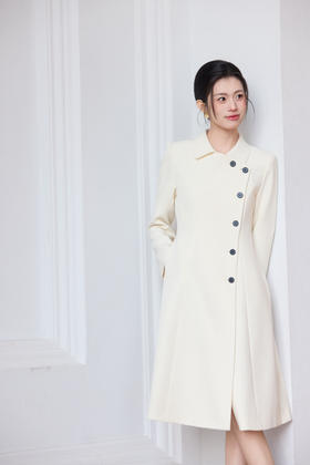 法小曼*子珍专区米白色翻领收腰连衣裙女秋冬中长款通勤Q1511