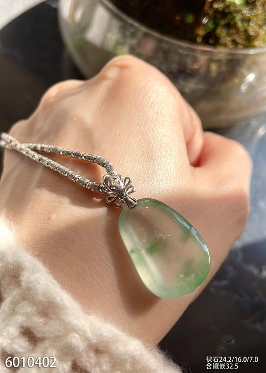 6010402，福瓜吊坠。具体价格微信咨询 商品图5