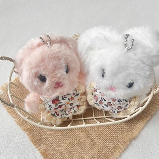 围兜小兔对装挂件毛绒匙扣-纪念日百货门店同款169694749 商品图1