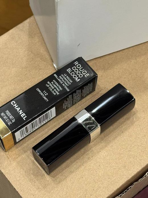 F020502显气色不挑人圆管112色号滋润型口红 商品图6