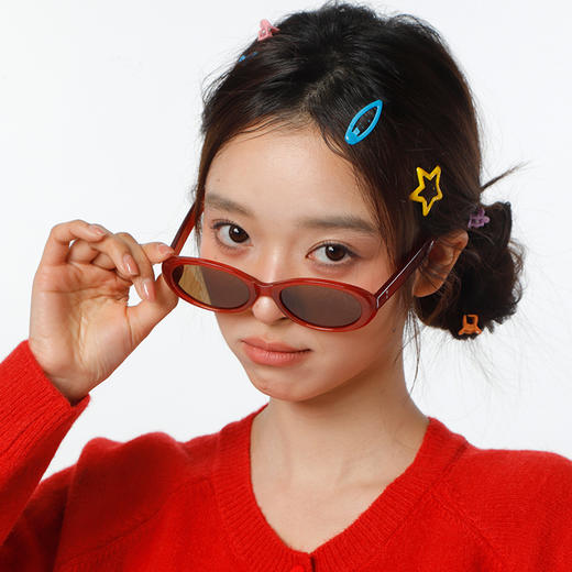 【积分兑】复古椭圆框TR材质偏光镜眼镜-纪念日百货门店同款169151525 商品图1