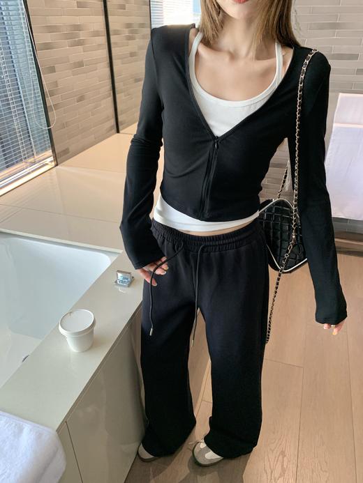 <曾小咸推荐>3.21现货秒杀 ！微信超特价！韩系V领长袖T 日常99.99 立减30 秒杀69.99！！ 休闲裤  秒杀69.99！！辣妹背心  秒杀25！！ 商品图9