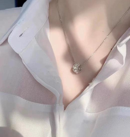 F020525谁带都好看哈~Monaco小蛮腰珍珠项链 商品图4