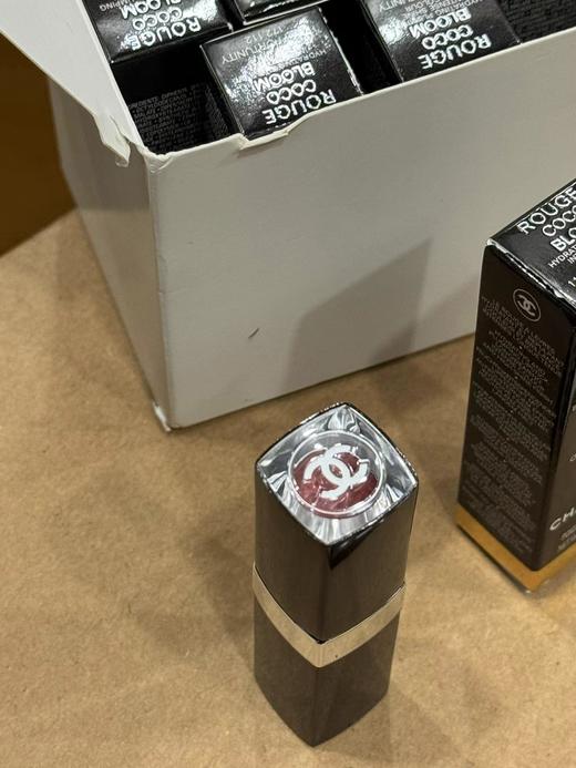 F020502显气色不挑人圆管112色号滋润型口红 商品图8