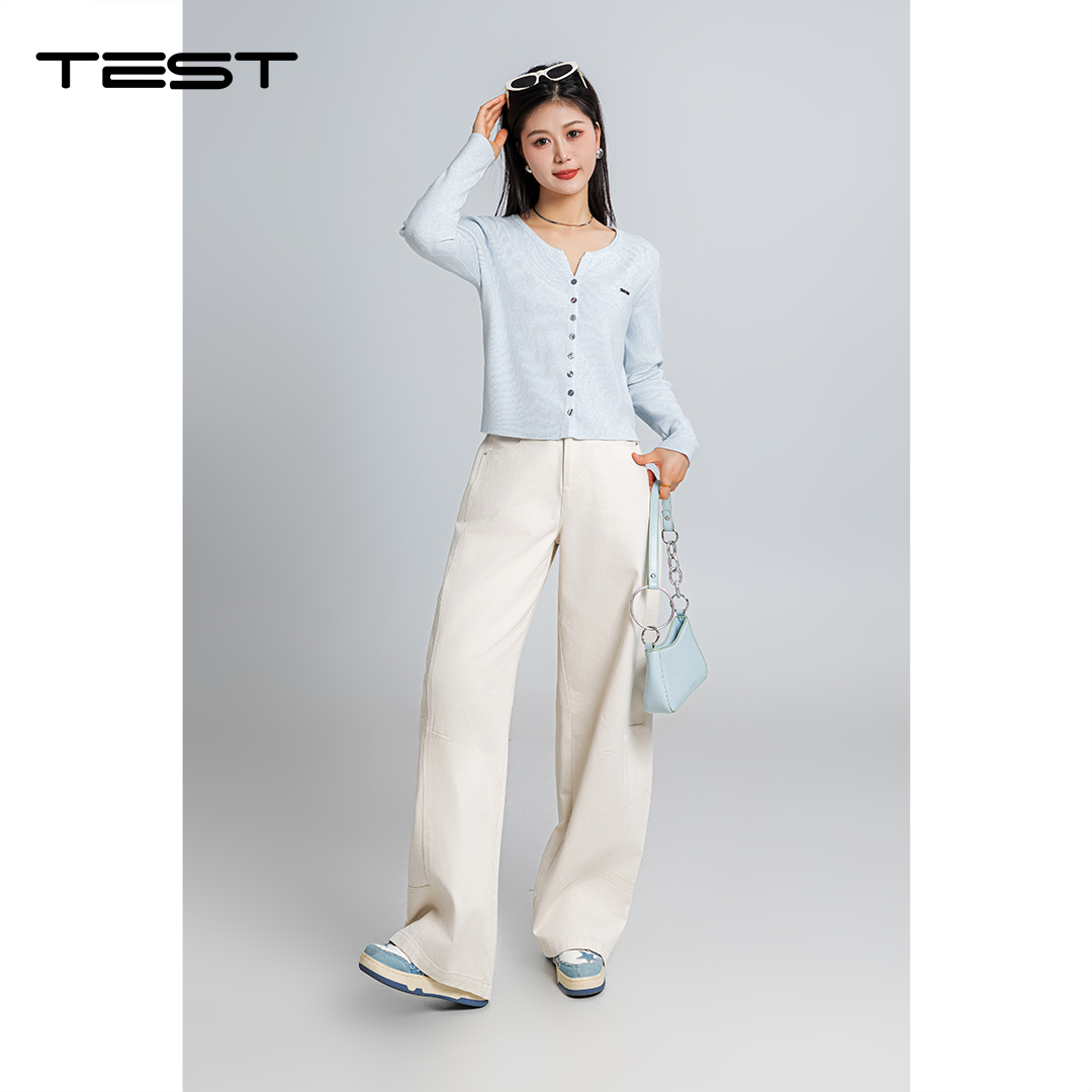 上新细腻亲肤小V领针织简约单排扣毛衣1261030