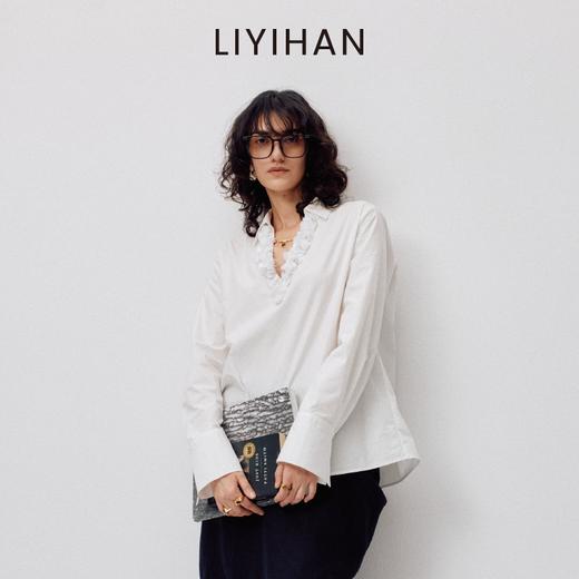 LIYIHAN清月鹊2026春季纯棉V领钉珠衬衫白色女长袖上衣设计感小众 商品图0