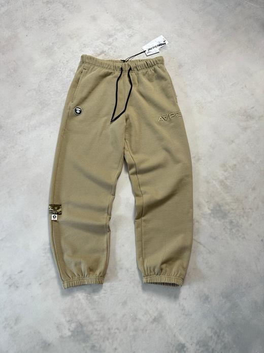Aape  猿颜徽章宽松束脚休闲裤 商品图4