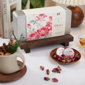 升级古树滇红☕️山野韵味十足🌿【五虎玫瑰滇红】冬日暖饮，一口茶🍵爆发满口玫瑰香🌹✅先窨制再压饼，茶香花香合二为一