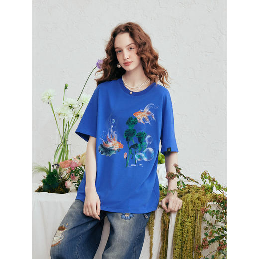 两三事 街头素描 2026春季新款国风金鱼印花纯棉t恤女宽松上衣 商品图1