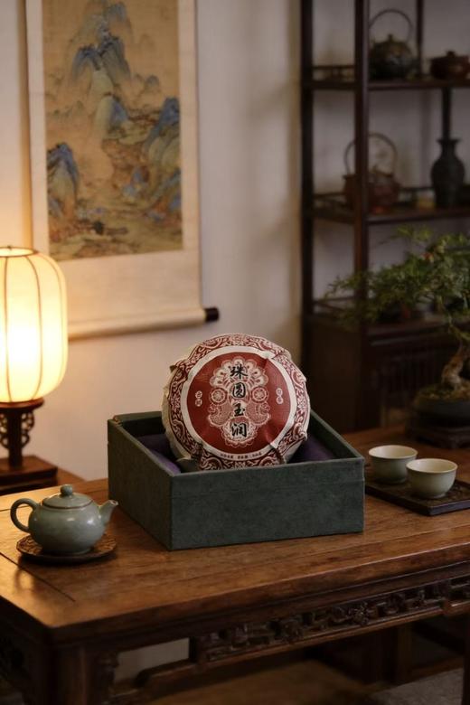 周五秒杀 / 2017年 珠圆玉润 古树白茶龙团 200g 脂粉香 药香 商品图0