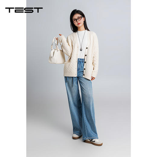 春上新软糯亲肤绞花宽松显瘦V领针织外套开衫2261006 商品图1