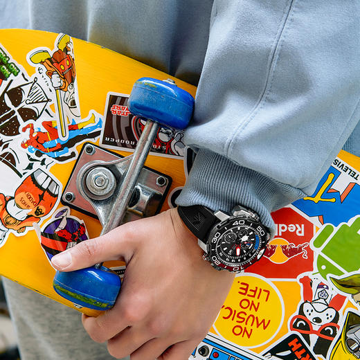 西铁城不锈钢间DLC蓝宝石玻璃 光动能男表  BJ2167-03E 商品图2