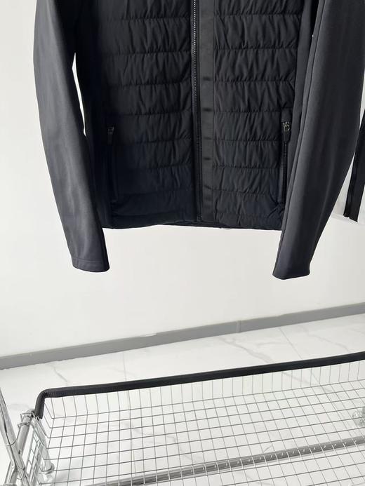 P@XG原单鹅🦢绒服，超级好看的一款，鹅绒和针织拼接设计，既显瘦又实用，胸前重工刺绣LOGO，运动穿保暖又舒服，日常穿显瘦百搭，功能与时尚并存的一款！数量不多！ 商品图3