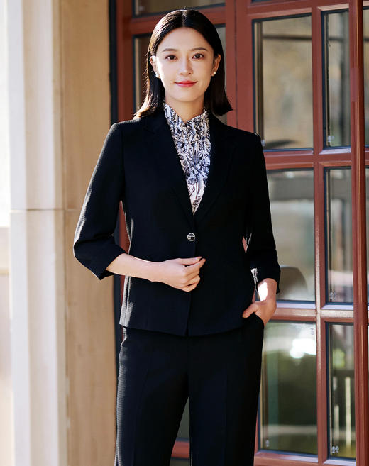 皮尔卡丹女装黑色无领一粒扣西服上衣P51121U5035B0 商品图5