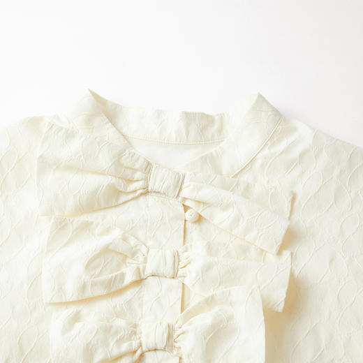 谜底爱心肌理衬衣长袖2026春季新品褶皱立领蝴蝶衬衫女261MC0254 商品图3