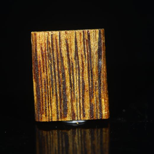 BC.ZT2.4-8   白棋九分沉（小料） ，0.42g 商品图0