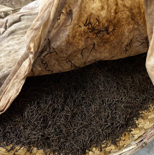 【碧螺红茶/正宗苏州东山洞庭湖明前碧螺春】 核心产区碧螺春 采用金骏眉工艺5斤青叶产1斤红茶 花果香耐泡甘甜 商品图6