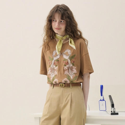 谜底大廓形T恤短袖2026春新品复古贴布绣纯棉宽松上衣女265MT5026 商品图1