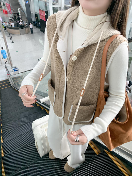 <曾小咸推荐>2.27现货秒杀 ！微信超特价！韩系叠穿连帽羊羔毛马甲 日常209.99 立减110 秒杀99.99！！红色提花费尔岛针织衫毛衣 秒杀89.99！ 商品图6